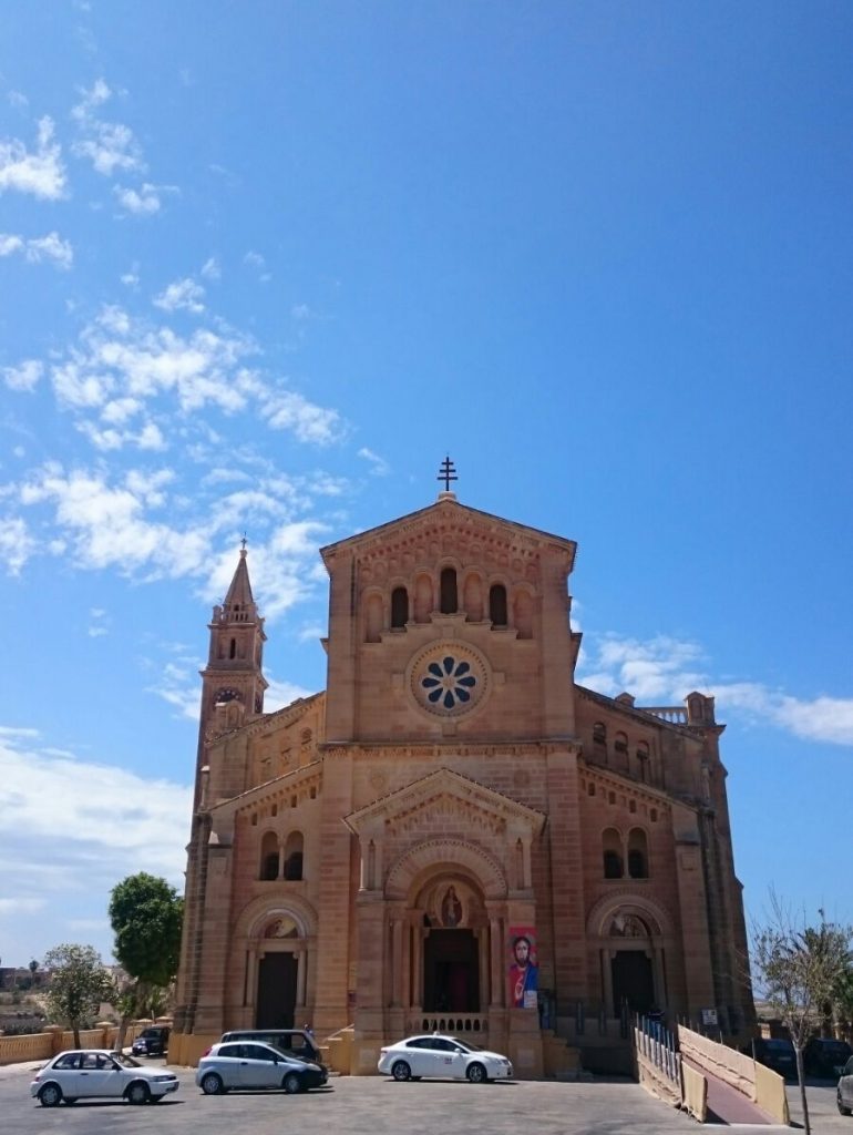 Biserica Ta Pinu